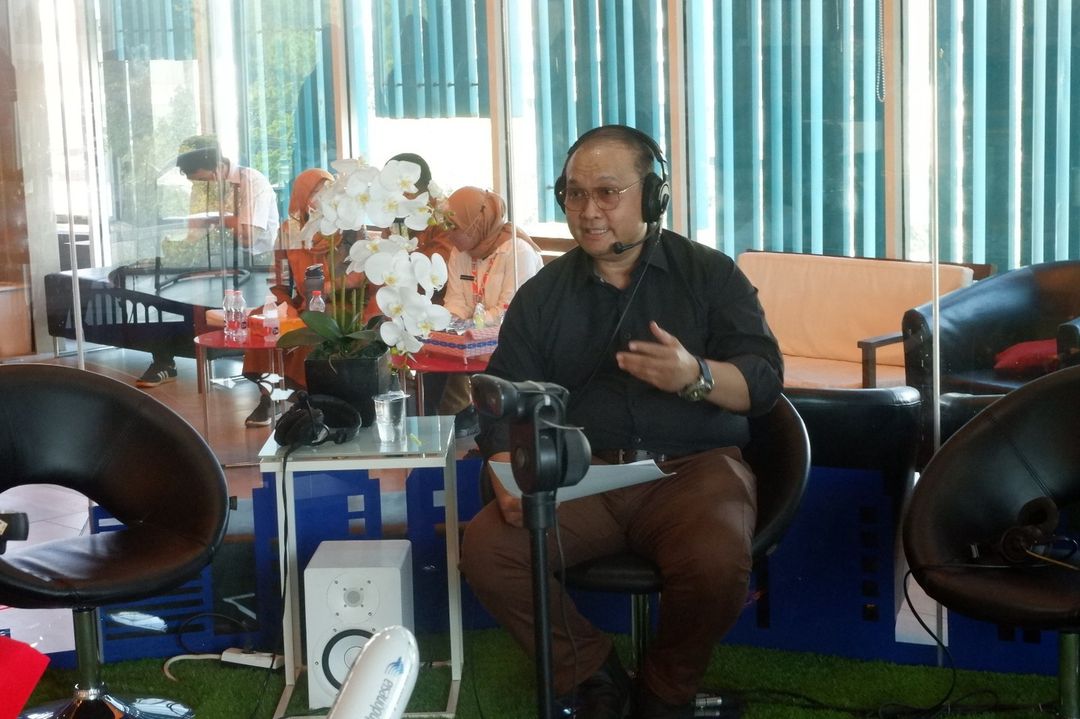 PEMKOT Surabaya On Air di Radio Suara Surabaya dengan topik Kenali Nyeri Dada pada Penyakit Jantung Koroner.