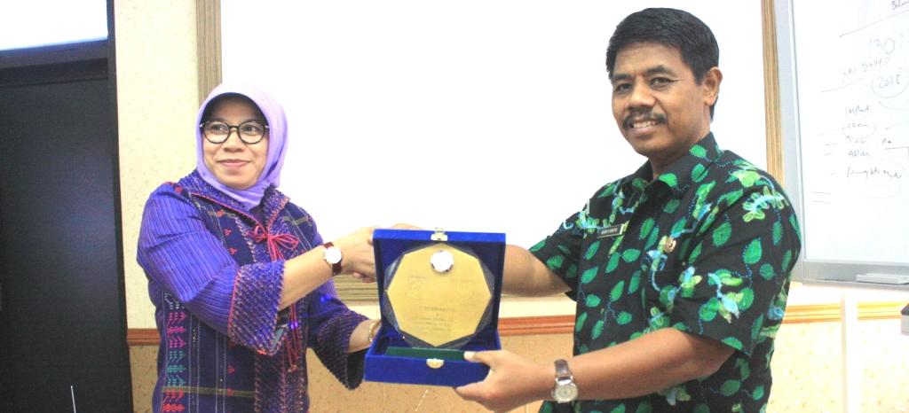 Pelajari Penerapan BPJS dan Perda KTR KTM di Surabaya