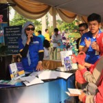 STAND PAMERAN: Stand pameran dari RS PHC Surabaya yang menyediakan beragam fasilitas pelayanan kesehatan yang terbaik saat berlangsungnya pembukaan SHS tahun 2015.