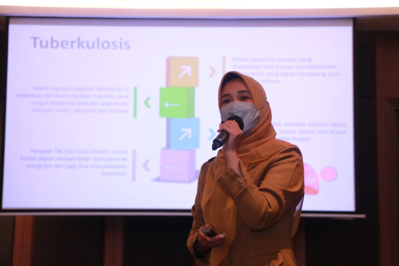 PERTEMUAN MONITORING DAN EVALUASI TIM PERCEPATAN PENANGGULANGAN TUBERKULOSIS DI KOTA SURABAYA PERIODE TRI BULANAN 2 TAHUN 2022