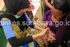 PIN Polio Di Kota Surabaya Melebihi Target Yang Ditentukan